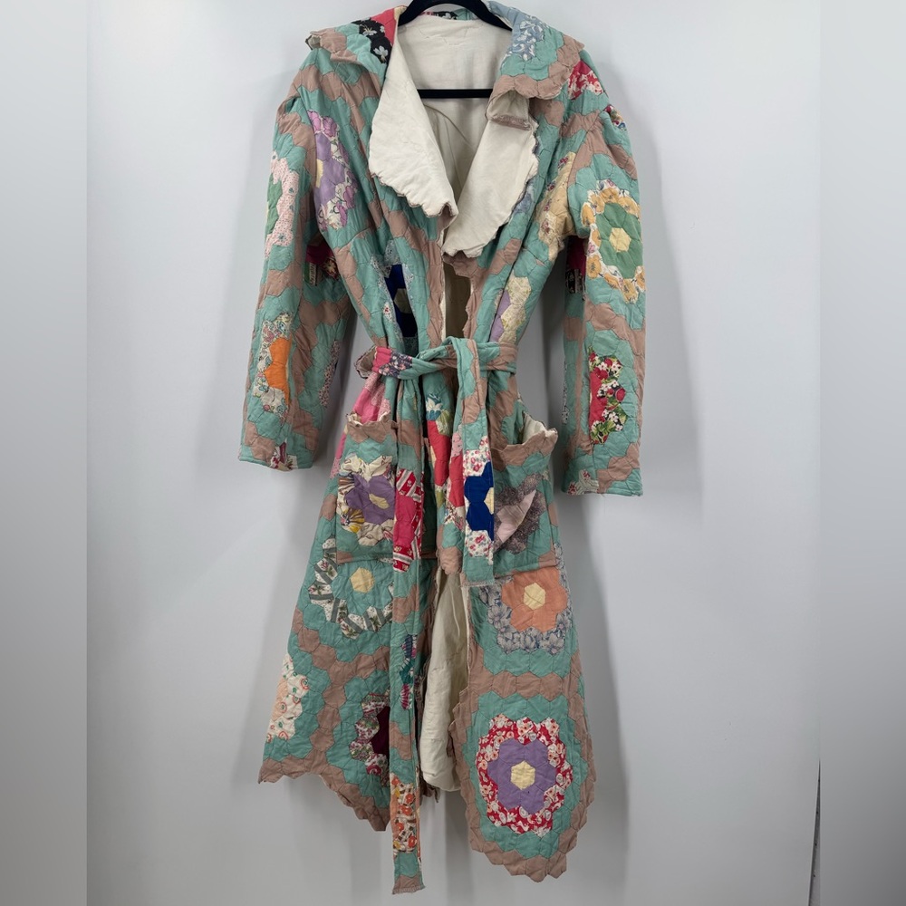 Grandmother’s Garden Patchwork Antique Quilted Women's Robe Jacket Size M